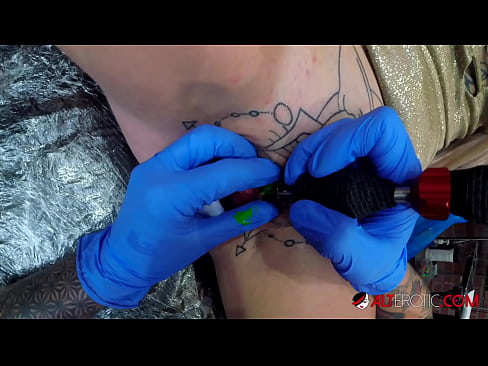 ❤️ Sully Savage oo aad u tattooed ayaa Kintirkeeda ku sawirtay tattoo ❌ Muqaal dabada %so.porngifer.ru ❤